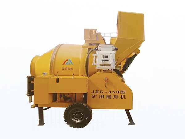 礦用濕噴臺(tái)車(chē)，礦用混凝土泵，礦用攪拌機(jī)發(fā)貨